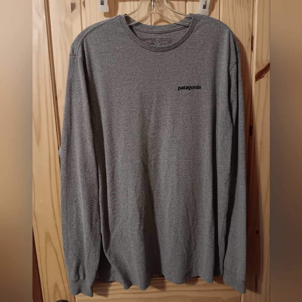 Patagonia Men's Heather Gray Long Sleeve Tee